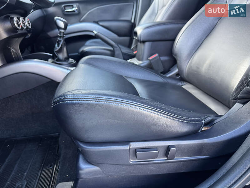 Позашляховик / Кросовер Mitsubishi Outlander XL 2008 в Івано-Франківську