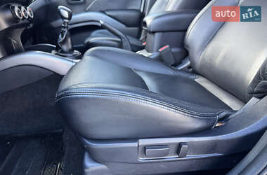 Позашляховик / Кросовер Mitsubishi Outlander XL 2008 в 