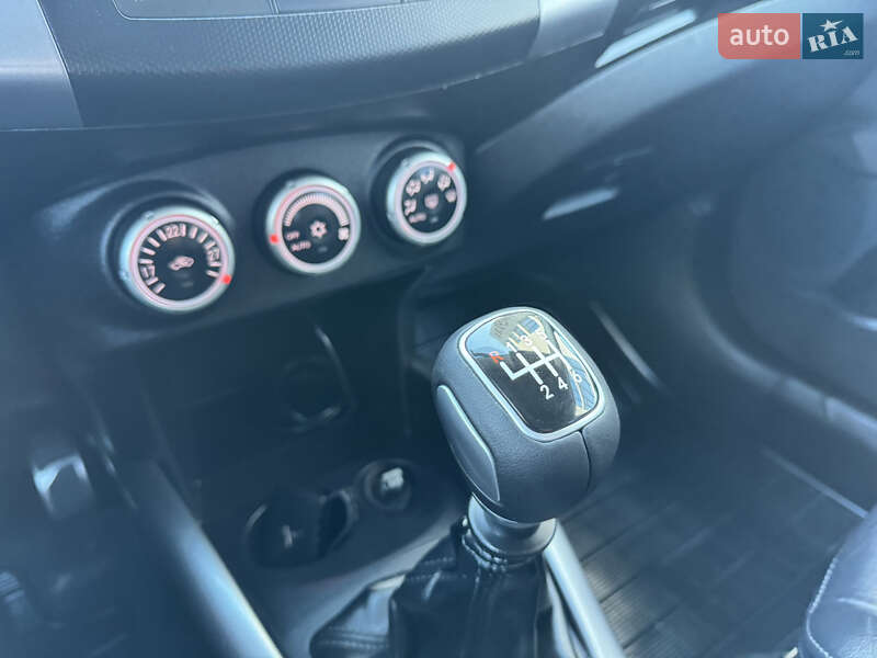 Позашляховик / Кросовер Mitsubishi Outlander XL 2008 в Івано-Франківську