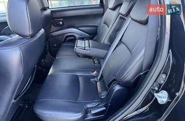 Позашляховик / Кросовер Mitsubishi Outlander XL 2008 в 