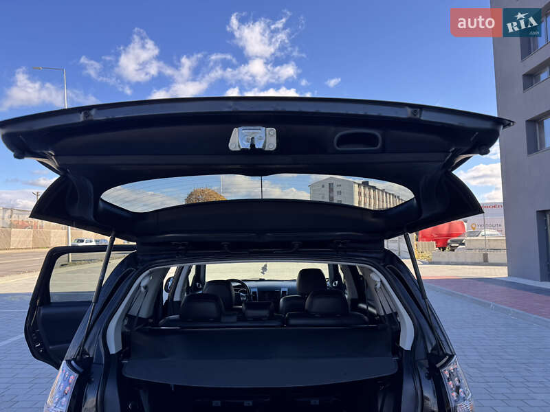 Позашляховик / Кросовер Mitsubishi Outlander XL 2008 в Івано-Франківську