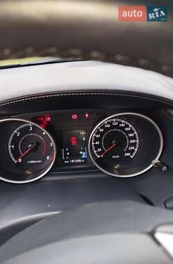 Позашляховик / Кросовер Mitsubishi Outlander XL 2010 в  фото 34 Позашляховик / Кросовер Mitsubishi Outlander XL 2010 в