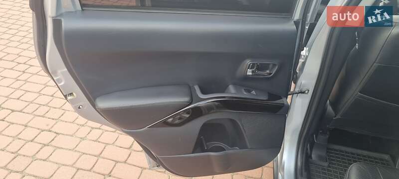 Позашляховик / Кросовер Mitsubishi Outlander XL 2007 в Кам'янському фото 14 Позашляховик / Кросовер Mitsubishi Outlander XL 2007 в Кам'янському