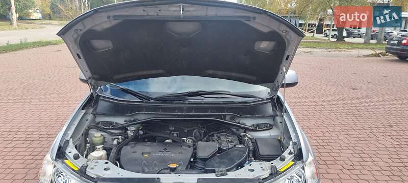 Позашляховик / Кросовер Mitsubishi Outlander XL 2007 в Кам'янському фото 24 Позашляховик / Кросовер Mitsubishi Outlander XL 2007 в Кам'янському