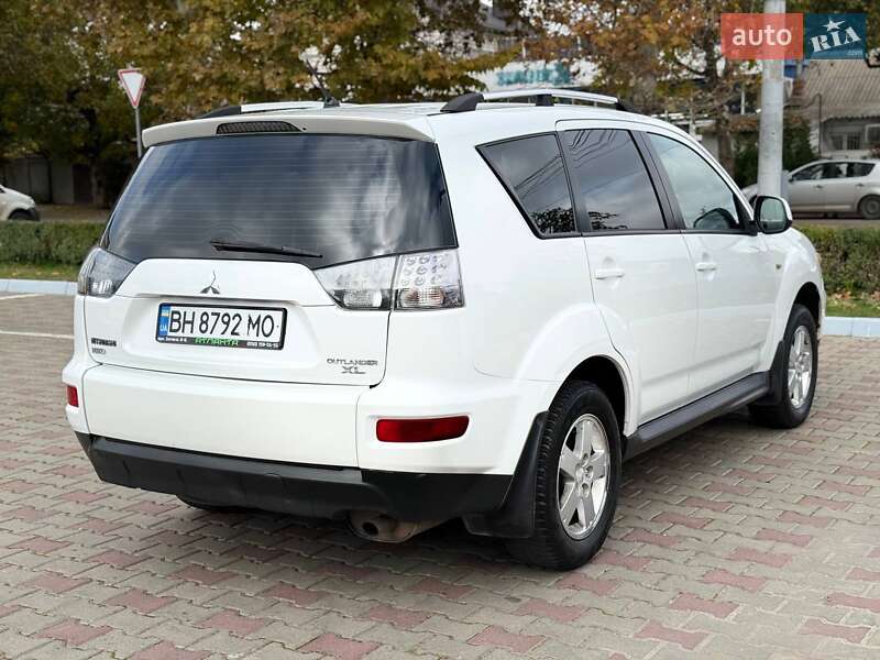 Внедорожник / Кроссовер Mitsubishi Outlander XL 2010 в Одессе фото 7 Внедорожник / Кроссовер Mitsubishi Outlander XL 2010 в Одессе