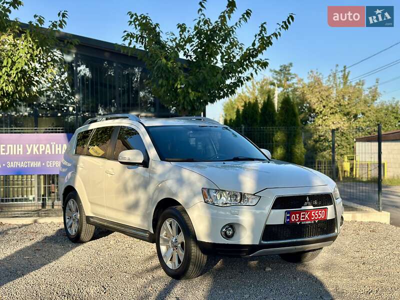 Позашляховик / Кросовер Mitsubishi Outlander XL 2011 в Вінниці фото 3 Позашляховик / Кросовер Mitsubishi Outlander XL 2011 в Вінниці