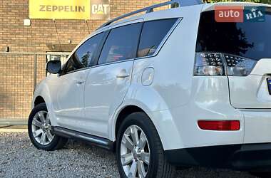 Внедорожник / Кроссовер Mitsubishi Outlander XL 2011 в 