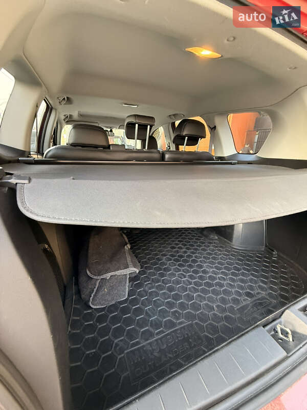 Позашляховик / Кросовер Mitsubishi Outlander XL 2008 в Києві фото 14 Позашляховик / Кросовер Mitsubishi Outlander XL 2008 в Києві