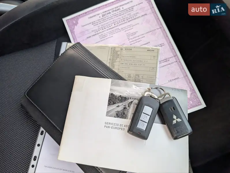 Внедорожник / Кроссовер Mitsubishi Outlander XL 2012 в Луцке документ