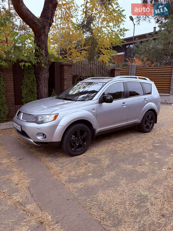 Внедорожник / Кроссовер Mitsubishi Outlander XL 2007 в Киеве фото 14 Внедорожник / Кроссовер Mitsubishi Outlander XL 2007 в Киеве