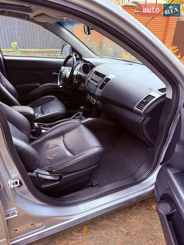 Внедорожник / Кроссовер Mitsubishi Outlander XL 2007 в Киеве фото 33 Внедорожник / Кроссовер Mitsubishi Outlander XL 2007 в Киеве