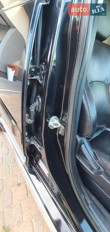 Внедорожник / Кроссовер Mitsubishi Outlander XL 2009 в Тернополе