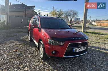 Позашляховик / Кросовер Mitsubishi Outlander XL 2011 в Івано-Франківську