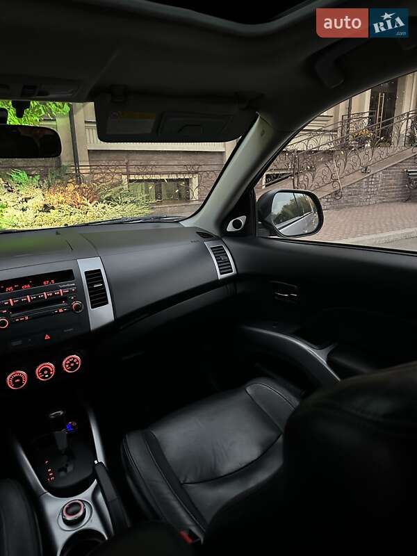 Внедорожник / Кроссовер Mitsubishi Outlander XL 2007 в Киеве фото 32 Внедорожник / Кроссовер Mitsubishi Outlander XL 2007 в Киеве