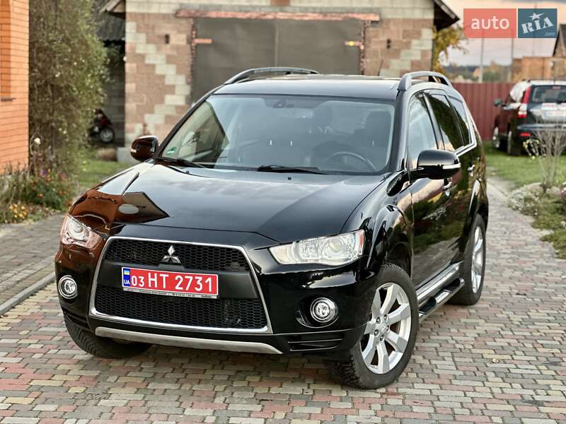 Внедорожник / Кроссовер Mitsubishi Outlander XL 2012 в Владимирце фото 3 Внедорожник / Кроссовер Mitsubishi Outlander XL 2012 в Владимирце