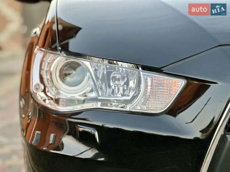 Внедорожник / Кроссовер Mitsubishi Outlander XL 2012 в Владимирце фото 38 Внедорожник / Кроссовер Mitsubishi Outlander XL 2012 в Владимирце