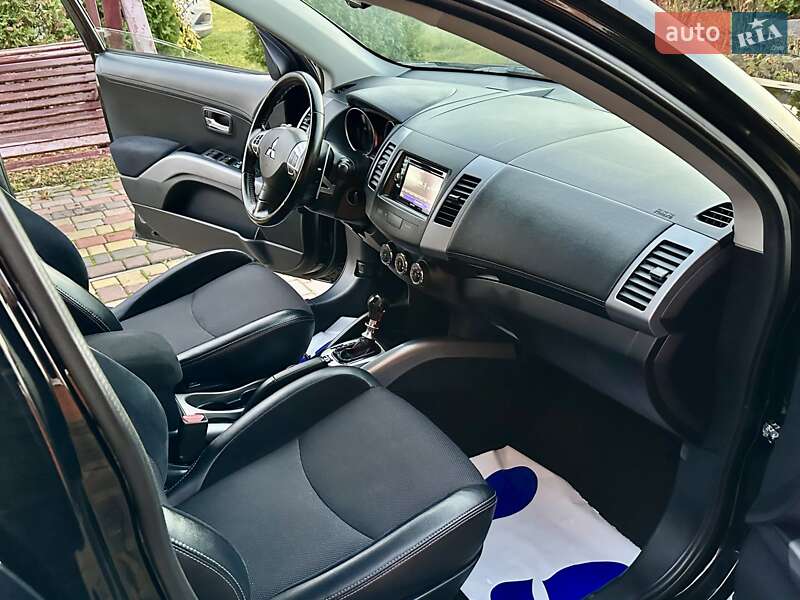 Внедорожник / Кроссовер Mitsubishi Outlander XL 2012 в Владимирце фото 24 Внедорожник / Кроссовер Mitsubishi Outlander XL 2012 в Владимирце