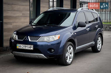 Позашляховик / Кросовер Mitsubishi Outlander XL 2008 в Києві