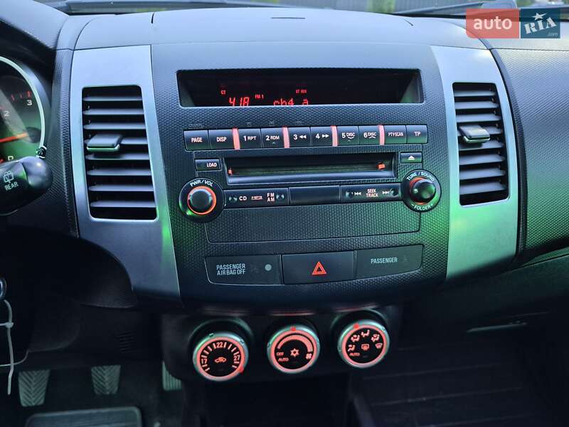 Позашляховик / Кросовер Mitsubishi Outlander XL 2007 в Одесі фото 41 Позашляховик / Кросовер Mitsubishi Outlander XL 2007 в Одесі