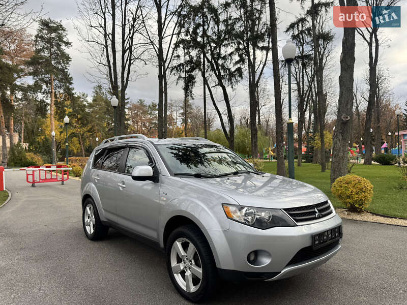 Внедорожник / Кроссовер Mitsubishi Outlander XL 2008 в Харькове