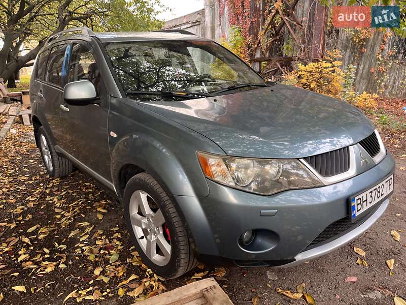 Внедорожник / Кроссовер Mitsubishi Outlander XL 2008 в Одессе фото 2 Внедорожник / Кроссовер Mitsubishi Outlander XL 2008 в Одессе