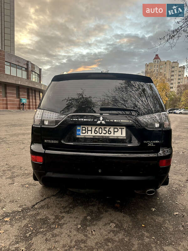 Позашляховик / Кросовер Mitsubishi Outlander XL 2007 в Одесі