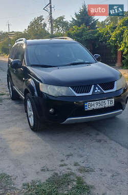 Внедорожник / Кроссовер Mitsubishi Outlander XL 2008 в Беляевке