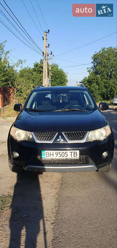Внедорожник / Кроссовер Mitsubishi Outlander XL 2008 в Беляевке