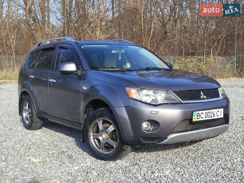 Mitsubishi Outlander XL 2008