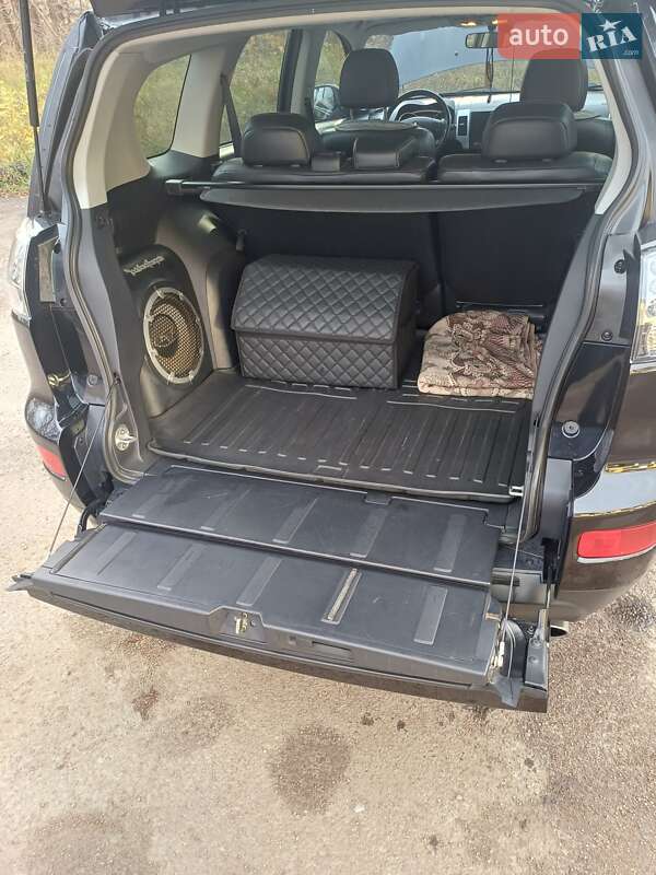 Внедорожник / Кроссовер Mitsubishi Outlander XL 2008 в Харькове фото 6 Внедорожник / Кроссовер Mitsubishi Outlander XL 2008 в Харькове