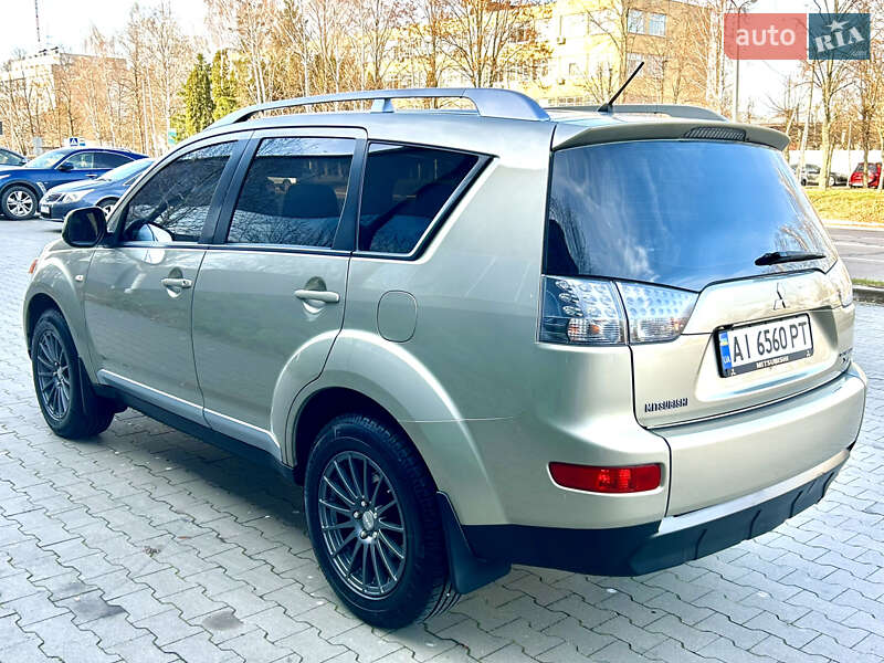 Внедорожник / Кроссовер Mitsubishi Outlander XL 2008 в Белой Церкви