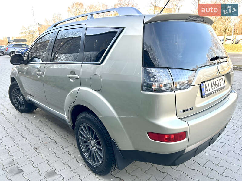 Внедорожник / Кроссовер Mitsubishi Outlander XL 2008 в Белой Церкви