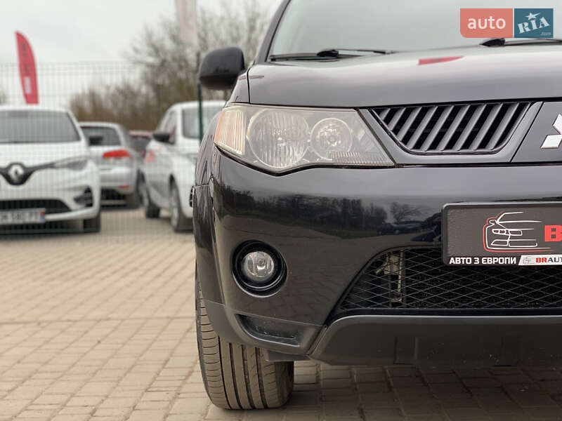 Позашляховик / Кросовер Mitsubishi Outlander XL 2009 в Бердичеві фото 9 Позашляховик / Кросовер Mitsubishi Outlander XL 2009 в Бердичеві