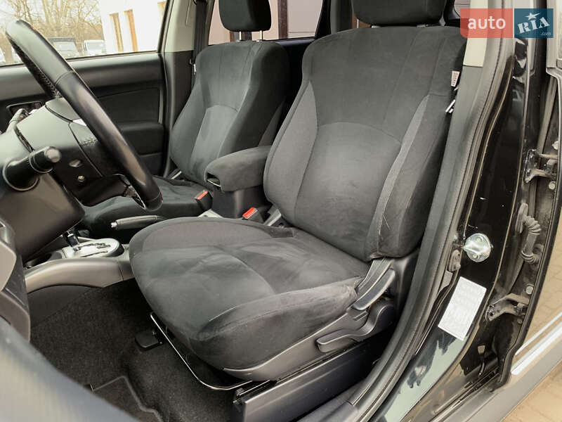 Позашляховик / Кросовер Mitsubishi Outlander XL 2009 в Бердичеві фото 25 Позашляховик / Кросовер Mitsubishi Outlander XL 2009 в Бердичеві