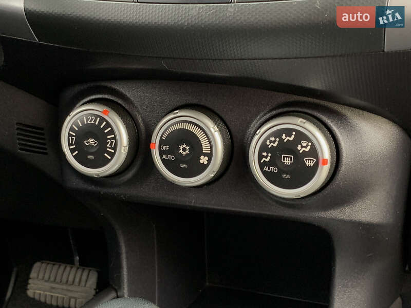 Позашляховик / Кросовер Mitsubishi Outlander XL 2009 в Бердичеві фото 38 Позашляховик / Кросовер Mitsubishi Outlander XL 2009 в Бердичеві