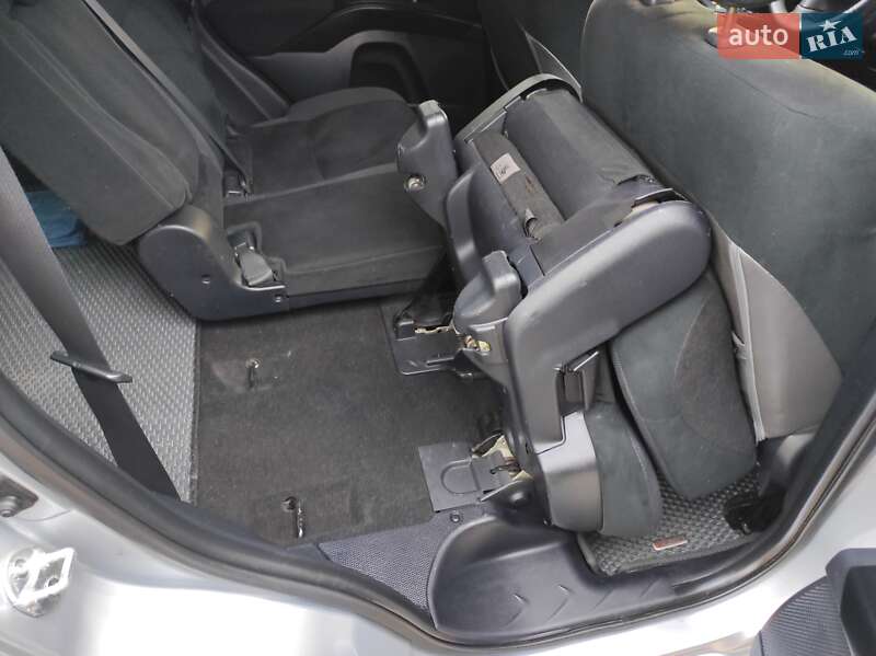 Внедорожник / Кроссовер Mitsubishi Outlander XL 2007 в Хмельницком