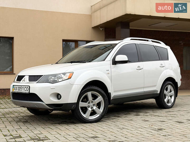 Внедорожник / Кроссовер Mitsubishi Outlander XL 2008 в Харькове