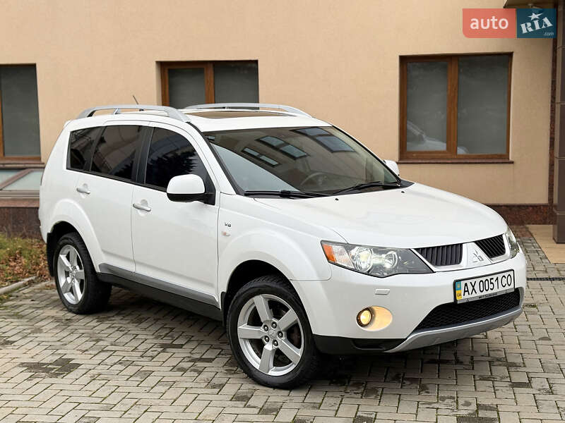 Внедорожник / Кроссовер Mitsubishi Outlander XL 2008 в Харькове