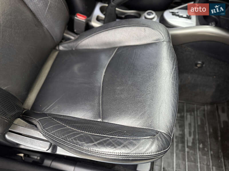 Внедорожник / Кроссовер Mitsubishi Outlander XL 2008 в Харькове