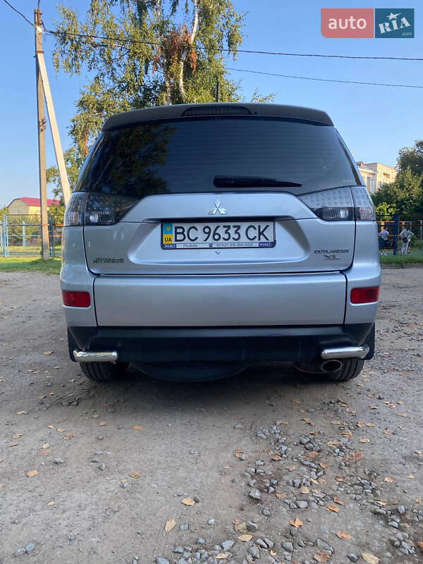 Внедорожник / Кроссовер Mitsubishi Outlander XL 2009 в Дрогобыче фото 17 Внедорожник / Кроссовер Mitsubishi Outlander XL 2009 в Дрогобыче