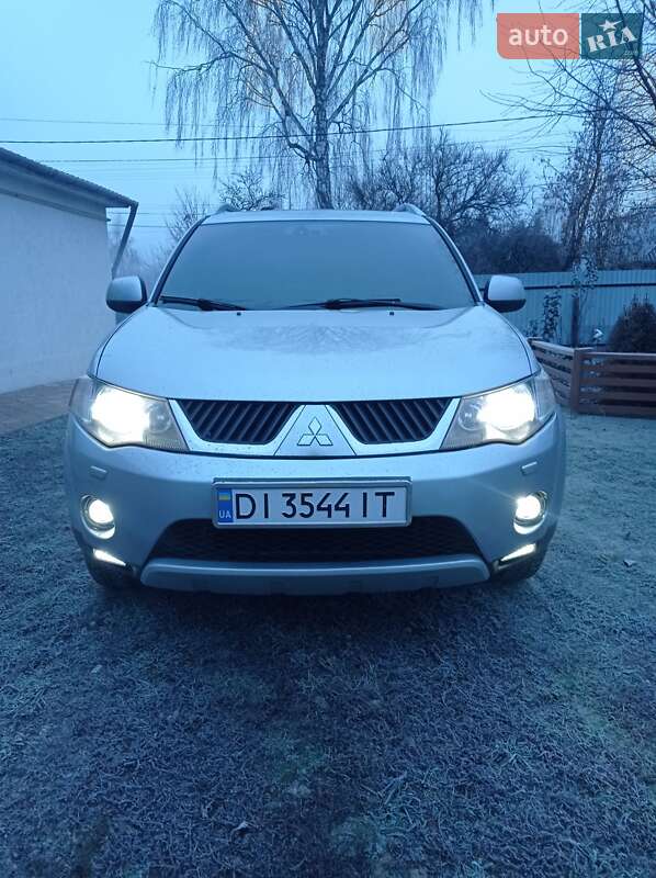 Mitsubishi Outlander XL 2008