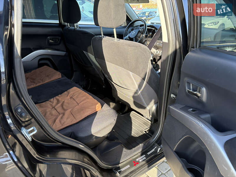 Внедорожник / Кроссовер Mitsubishi Outlander XL 2007 в Черновцах