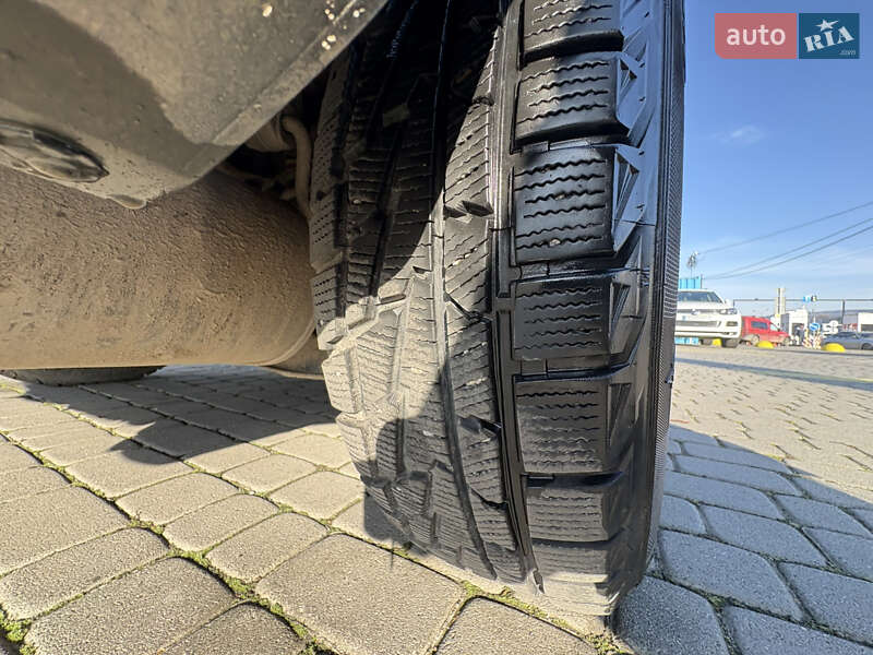 Внедорожник / Кроссовер Mitsubishi Outlander XL 2007 в Черновцах