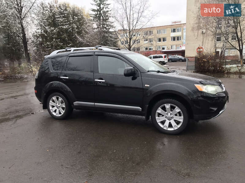 Позашляховик / Кросовер Mitsubishi Outlander XL 2008 в Луцьку