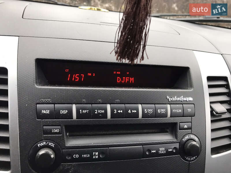 Позашляховик / Кросовер Mitsubishi Outlander XL 2008 в Луцьку