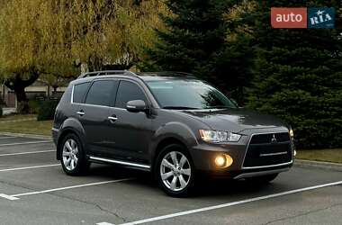 Внедорожник / Кроссовер Mitsubishi Outlander XL 2011 в Киеве