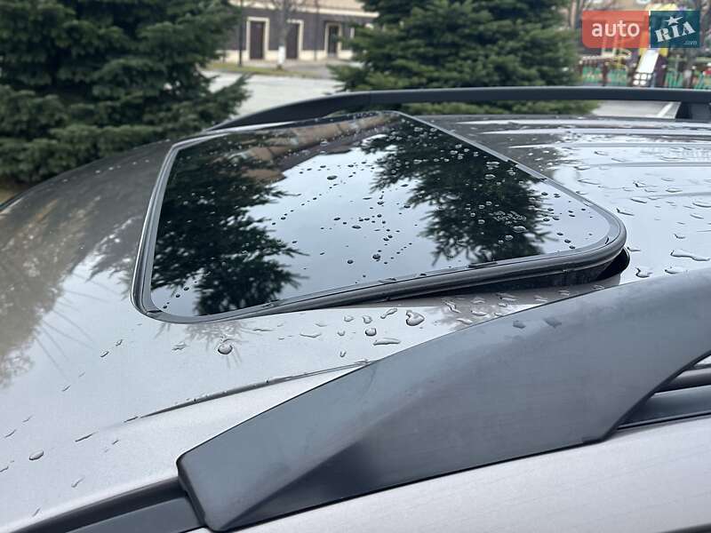 Внедорожник / Кроссовер Mitsubishi Outlander XL 2011 в Киеве