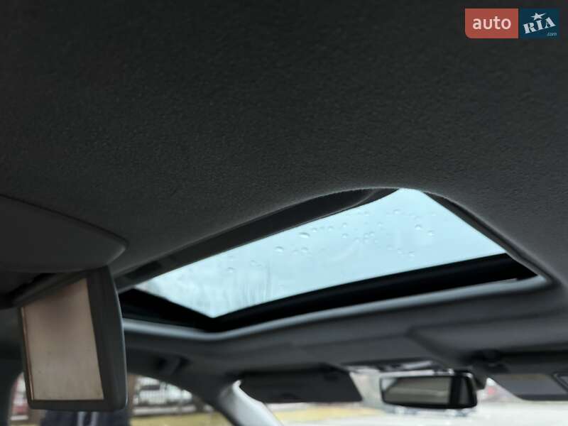 Внедорожник / Кроссовер Mitsubishi Outlander XL 2011 в Киеве