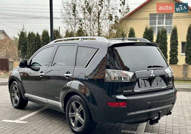 Позашляховик / Кросовер Mitsubishi Outlander XL 2006 в Бару