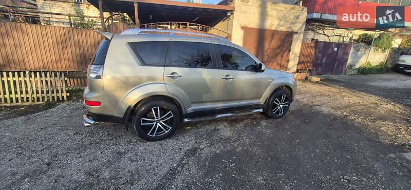 Внедорожник / Кроссовер Mitsubishi Outlander XL 2007 в Запорожье фото 5 Внедорожник / Кроссовер Mitsubishi Outlander XL 2007 в Запорожье
